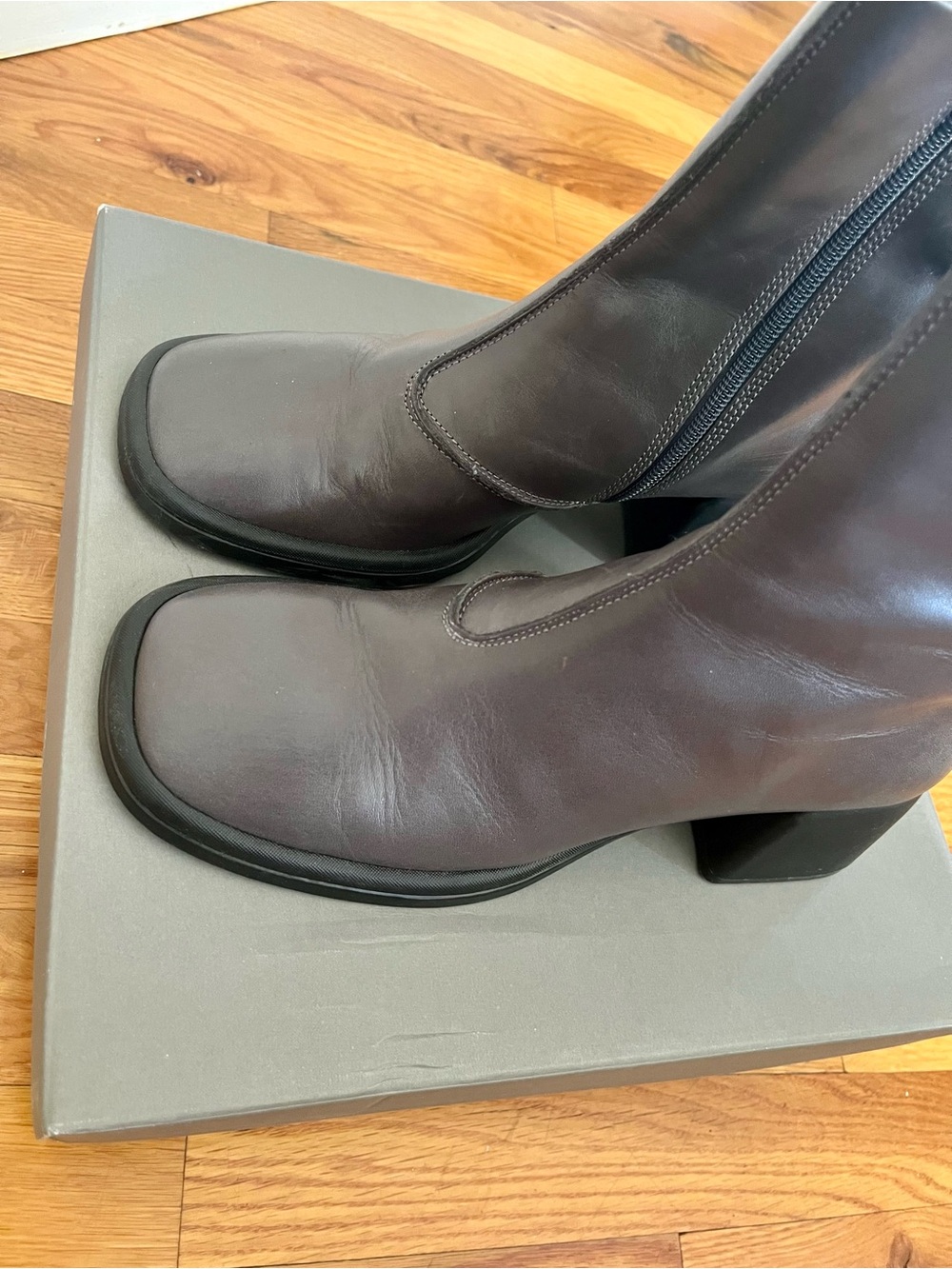 Vagabond Dark Brown Leather Chukka Zip Boots
